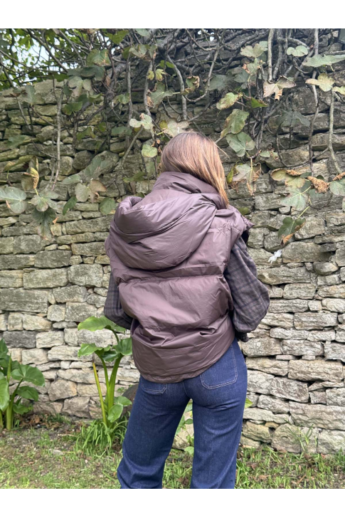 Chaleco pluma sintética