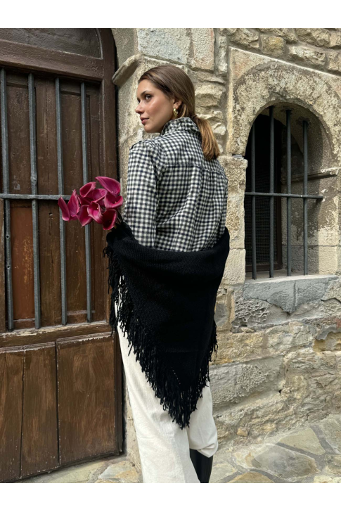 Carolé Brand | Chal de hilo de bambú