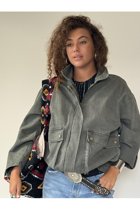 Chaqueta denim bolsillos