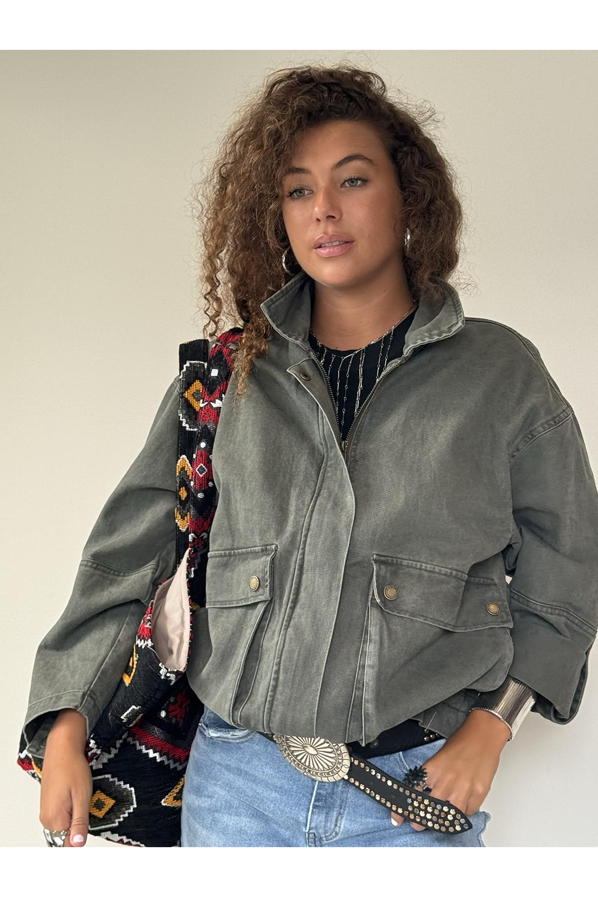 Chaqueta denim bolsillos