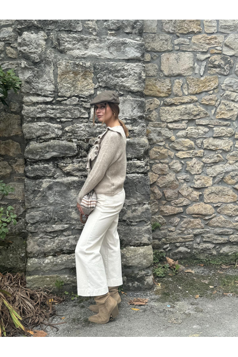 Chaqueta punto con volante