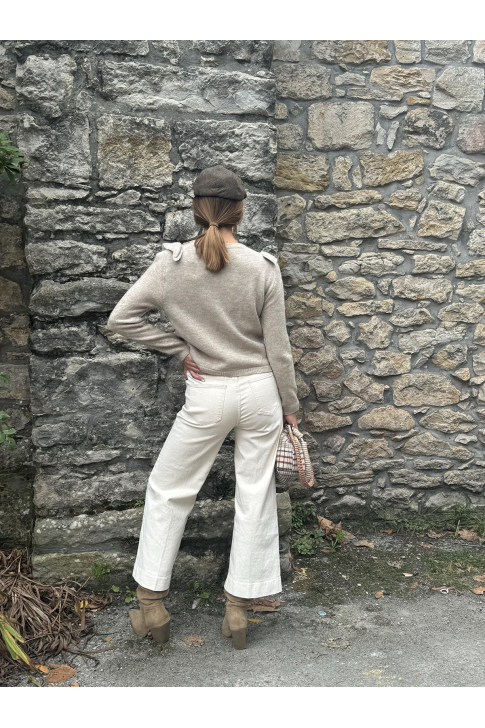 Chaqueta punto con volante