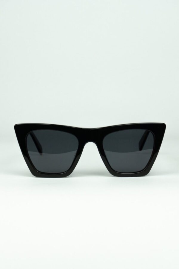 Gafas de sol ACT de Minor Eyewear en rojo, vista frontal