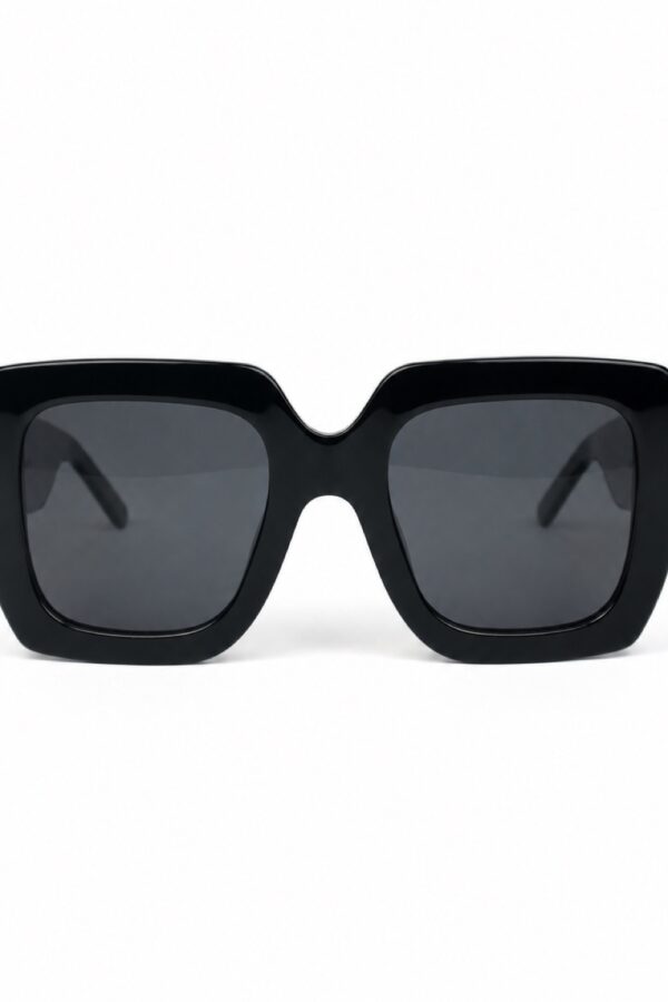 Gafas de sol CUBITO de Minor Eyewear en rojo, vista frontal