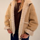 Abrigo Dakota reversible beige por la cara de antelina con interior de borreguito
